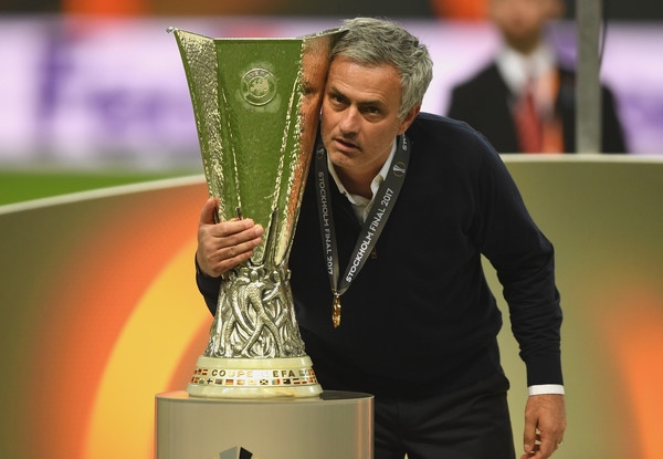 លោក Jose Mourinho ឈ្នះពាន Europa League កាលនៅដឹកនាំ Man UTD