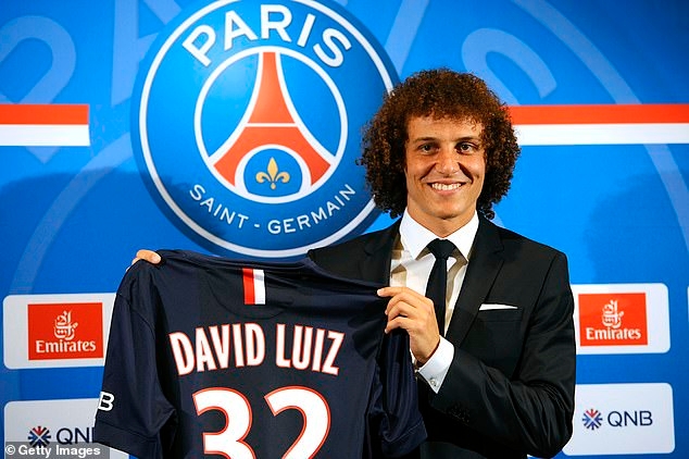 David Luiz ពេលផ្លាស់ទៅ PSG កាលពីឆ្នាំ ២០១៤