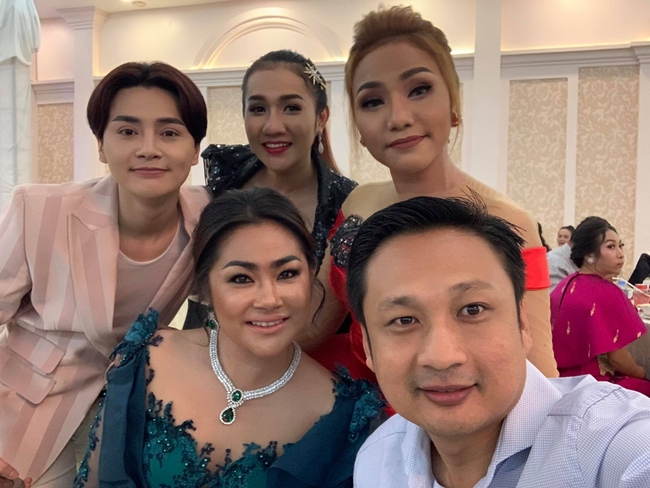  ទិដ្ឋភាពពិធីមង្គលការរបស់ សុន ស្រីពេជ្រ 