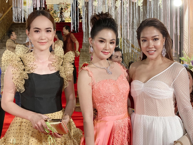  ទិដ្ឋភាពពិធីមង្គលការរបស់ សុន ស្រីពេជ្រ 
