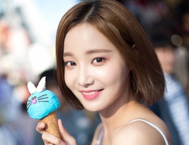 រូបភាព Yeonwoo
