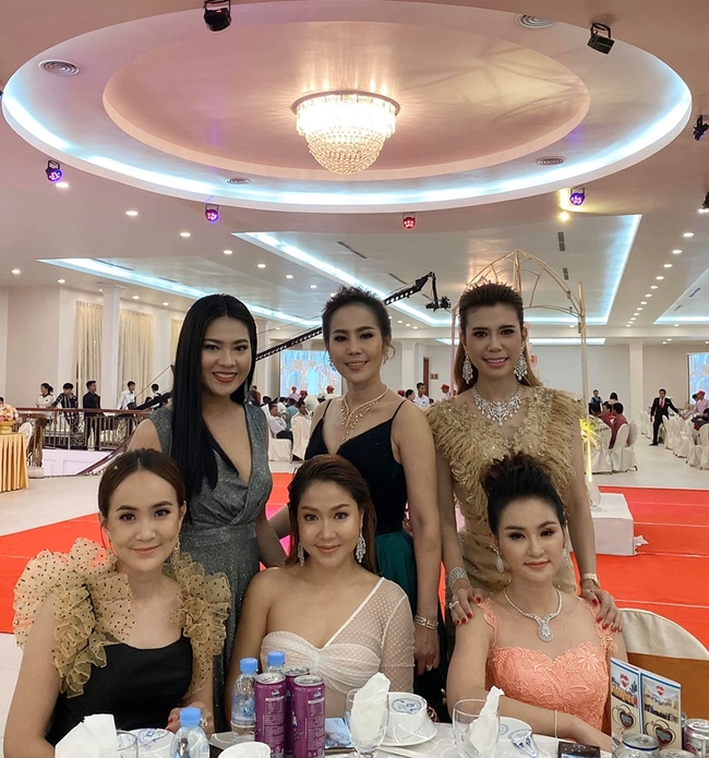  ទិដ្ឋភាពពិធីមង្គលការរបស់ សុន ស្រីពេជ្រ 