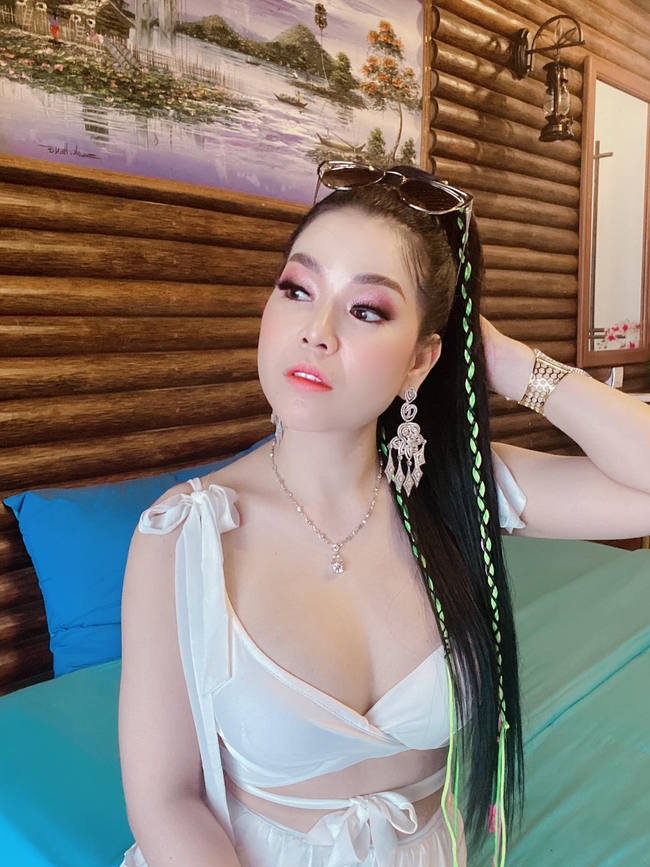  អ្នកនាង Love Riya 