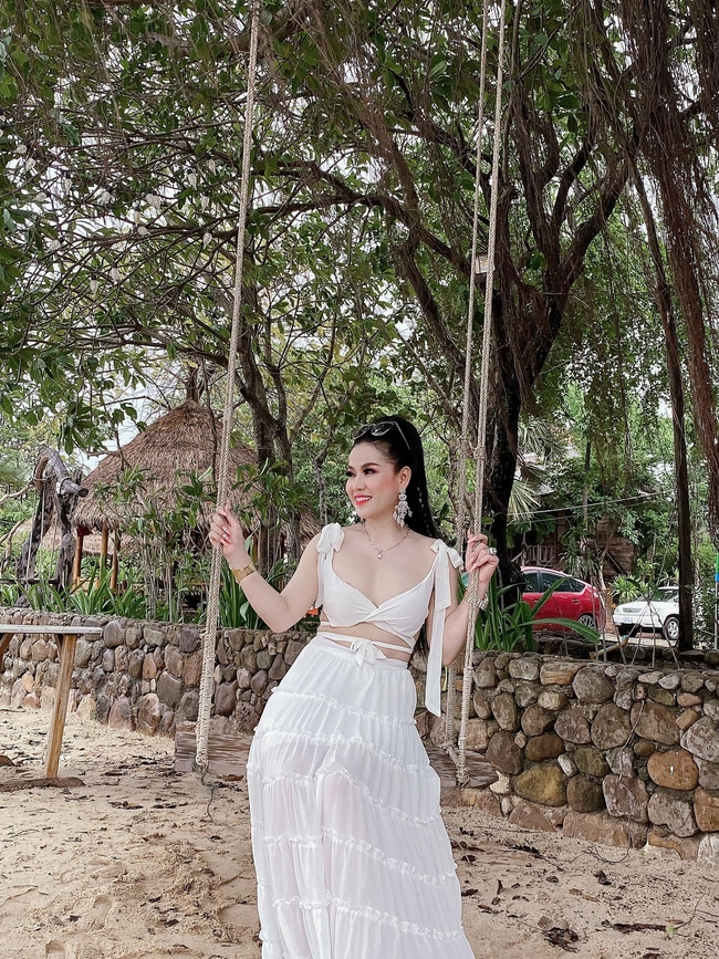  អ្នកនាង Love Riya 